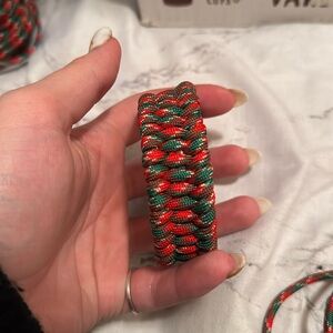 Paracord bracelet